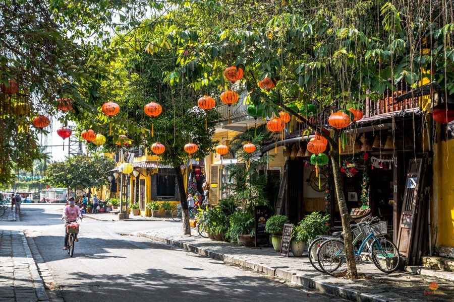 Charmante rue de Hoi An, Vietnam