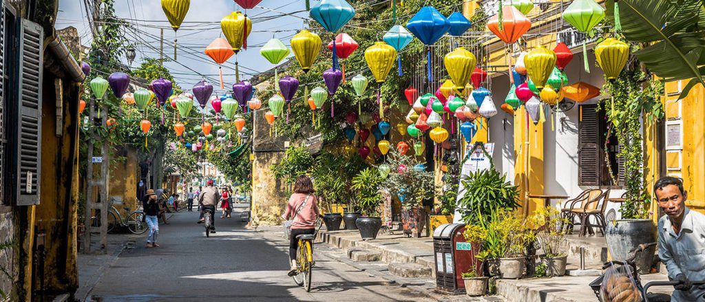 Les jolies ruelles de la ville de Hoi An, Vietnam