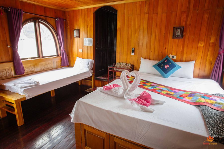 Chambre à coucher sur le bateau Majonq