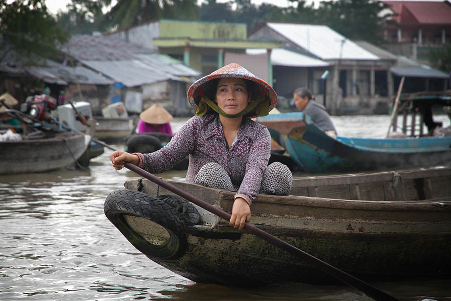 Femme au marché de Long Xuyen, Vietnam