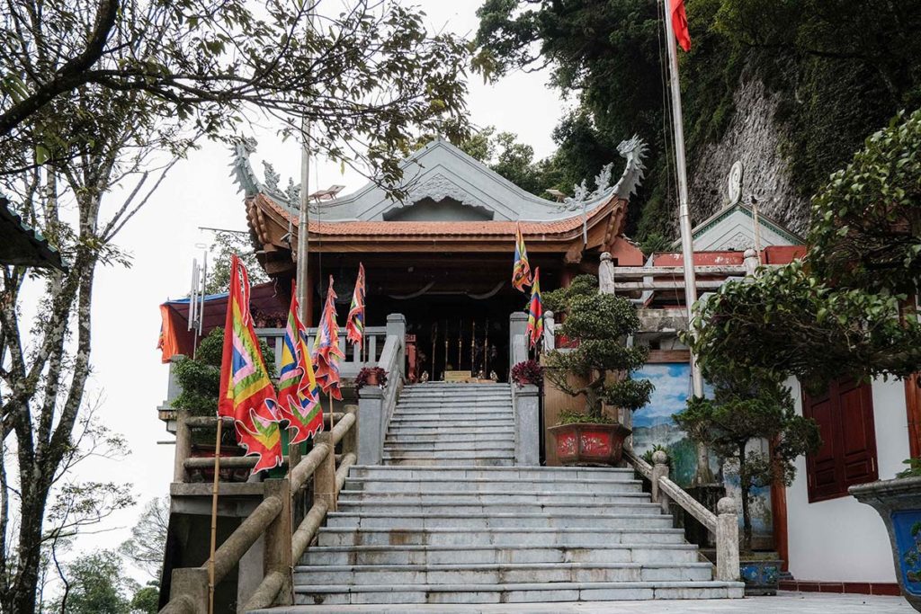 Entrée du temple Tan Vien, Ba Vi
