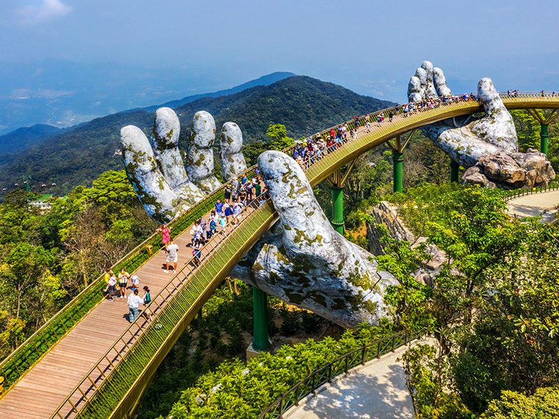 Pont doré de Ban Ha Hills, Vietnam