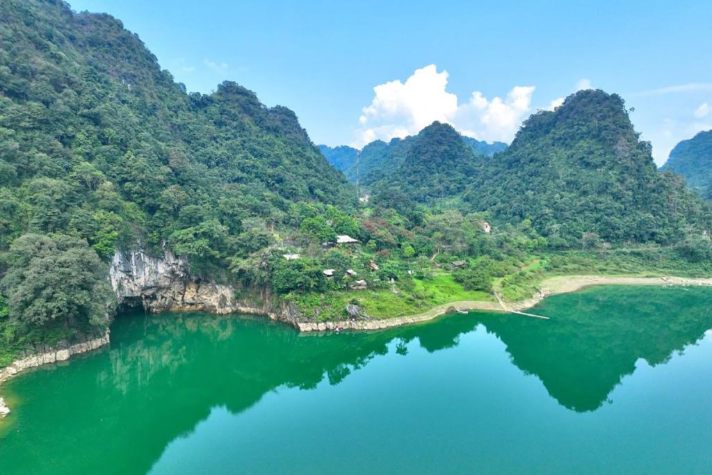 Le lac de Thang Hen dans la province de Cao Bang, Vietnam