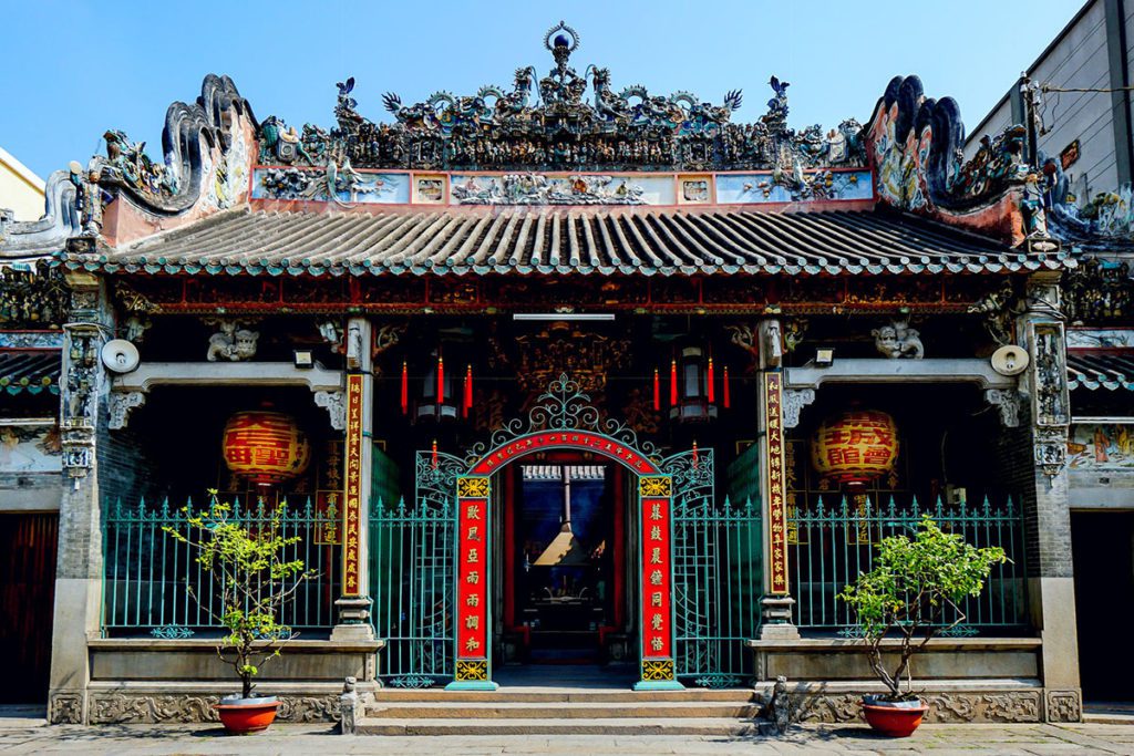 Vue extérieure du temple de Thien Hau, quartier Cholon, Ho Chi Minh Ville