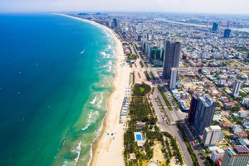 La plage de My Khe à Da Nang, Vietnam