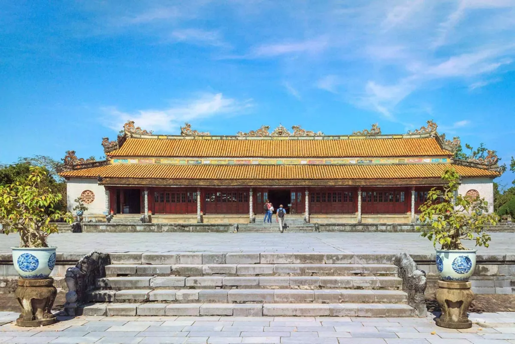 Le Palais de la Suprême Harmonie (Thai Hoa), Citadelle, Hue