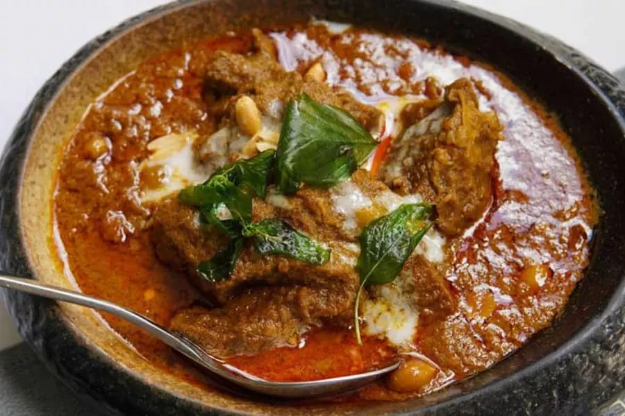 Samlor Kari or Khmer Curry, the famous cambodian dish