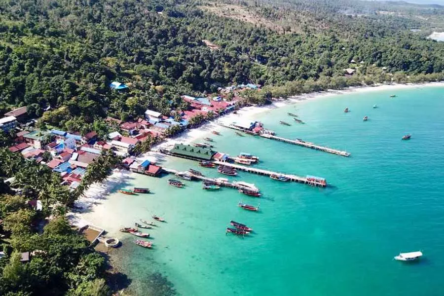 Vue aérienne de l'île de Koh Rong au Cambodge